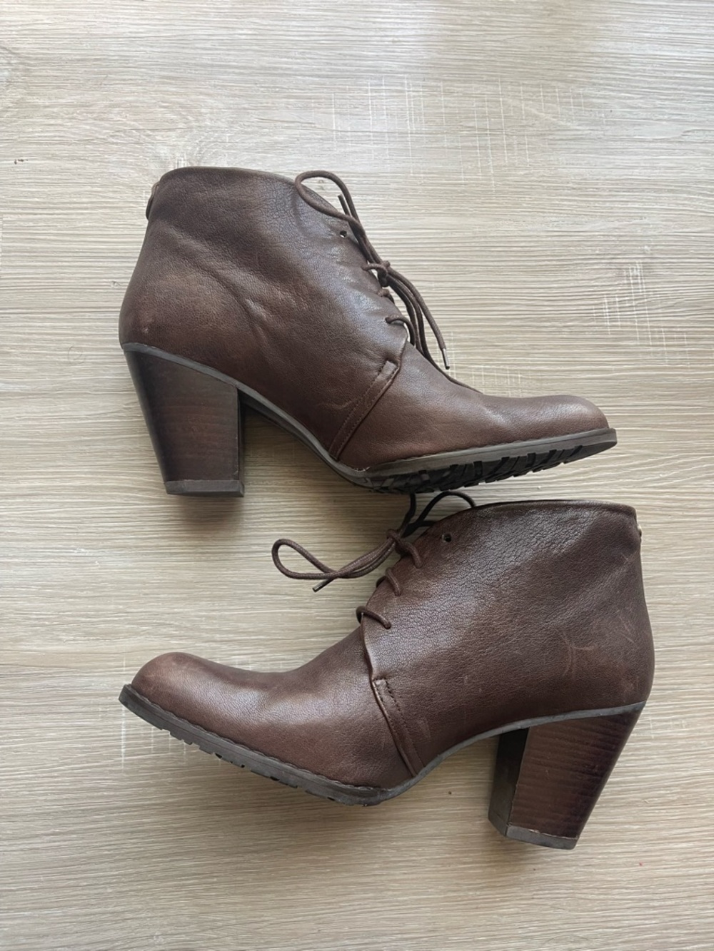 Stuart Weitzman Brown Leather Lace-Up Ankle Boots size 8.5 - Picture 6 of 6